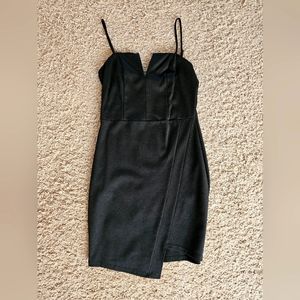 Medium Black Dress by Guess